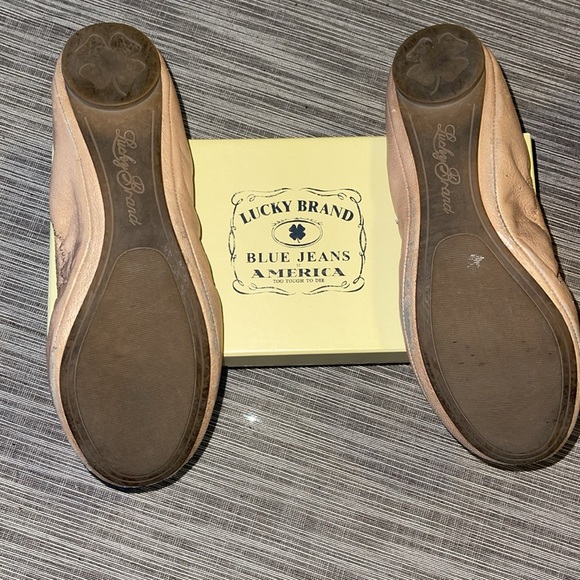 Flats. Rose Cream a lucky brand Flats - Picture 2 of 4